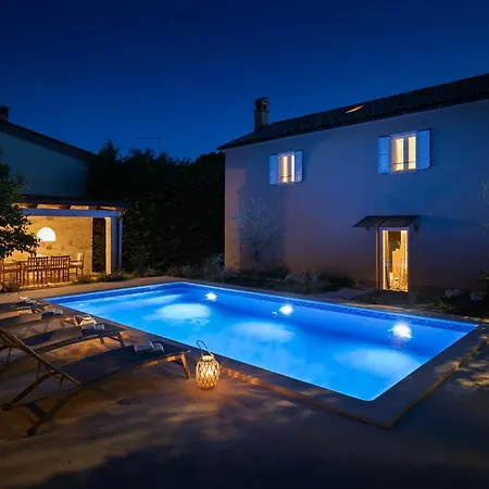 Vin - Pool, Ruhig, Strandnah, Klimaanlage, Aussenkueche, Meeresnaehe, Gaestebetreuer Casa de Férias *