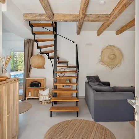 Vin - Pool, Ruhig, Strandnah, Klimaanlage, Aussenkueche, Meeresnaehe, Gaestebetreuer Holiday home Babici